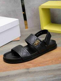 Picture of Versace Slippers _SKU830983648271952